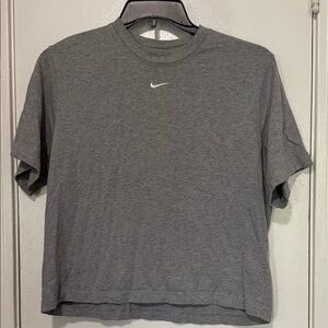 Nike Women's Gray Short Sleeve Tee